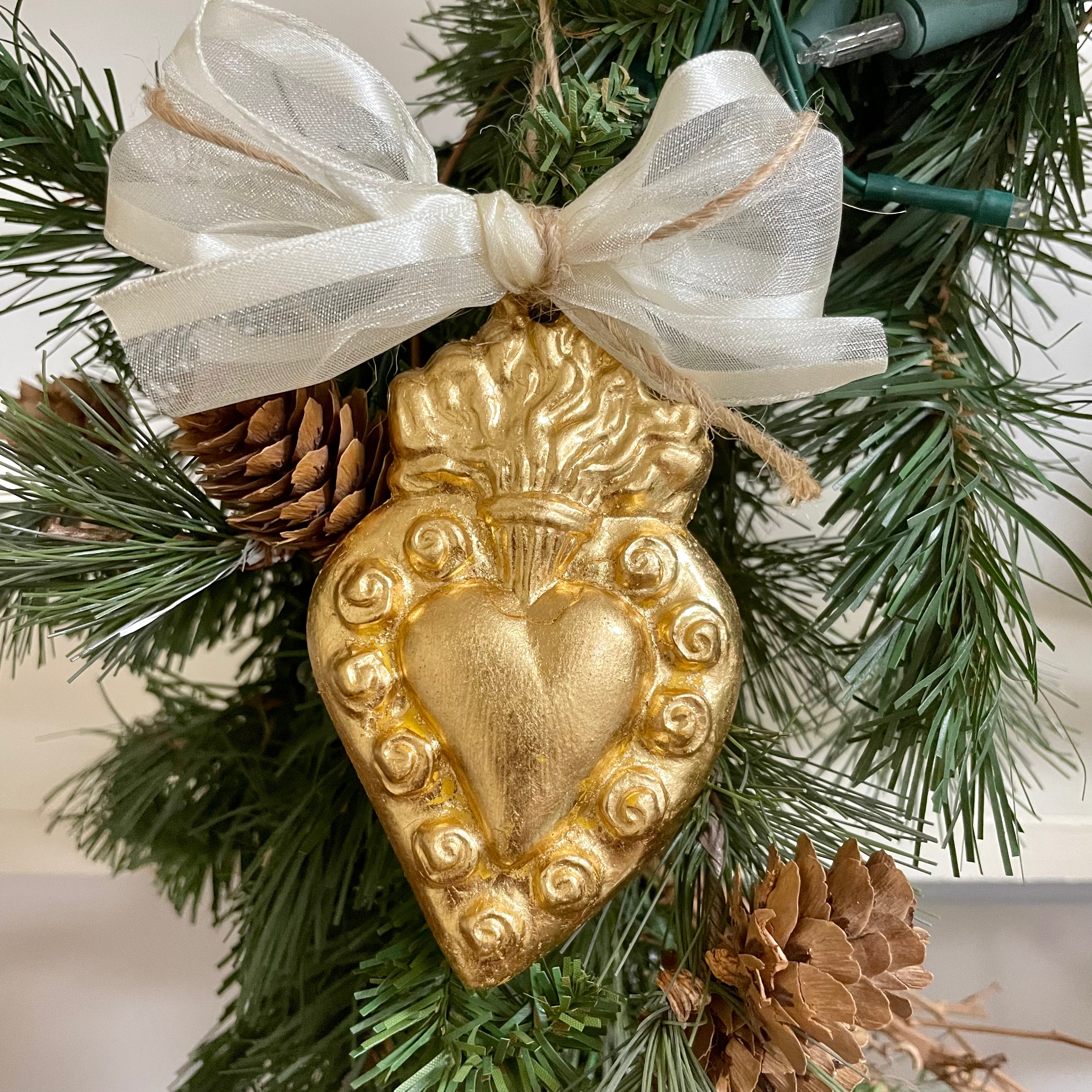 Ornaments (Tap Photo for Selection)